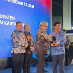Sekda Kukar Sunggono Raih Inabuyer Award 2026, Dorong UMKM Naik Kelas di InaBuyer B2B2G Expo Jakarta